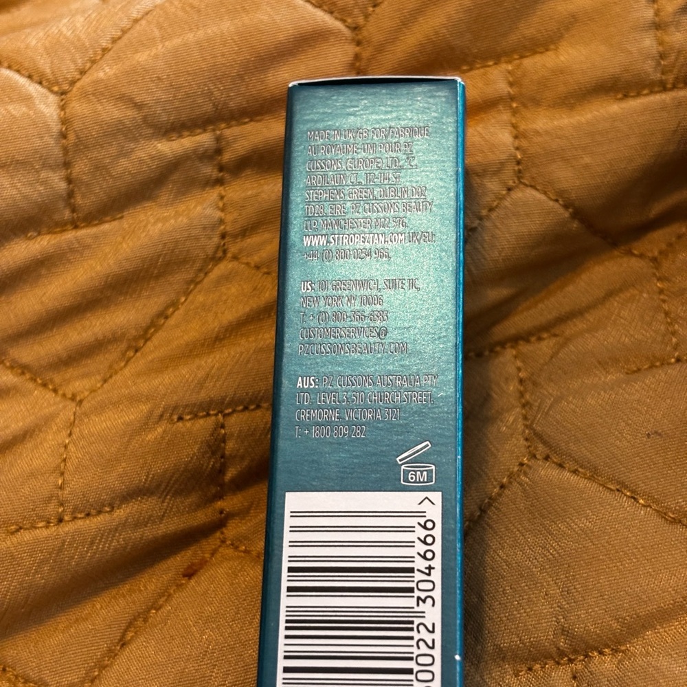 St. Tropez Sunlit Skin Bronzing Tint - Teal and Gold - Picture 4 of 9